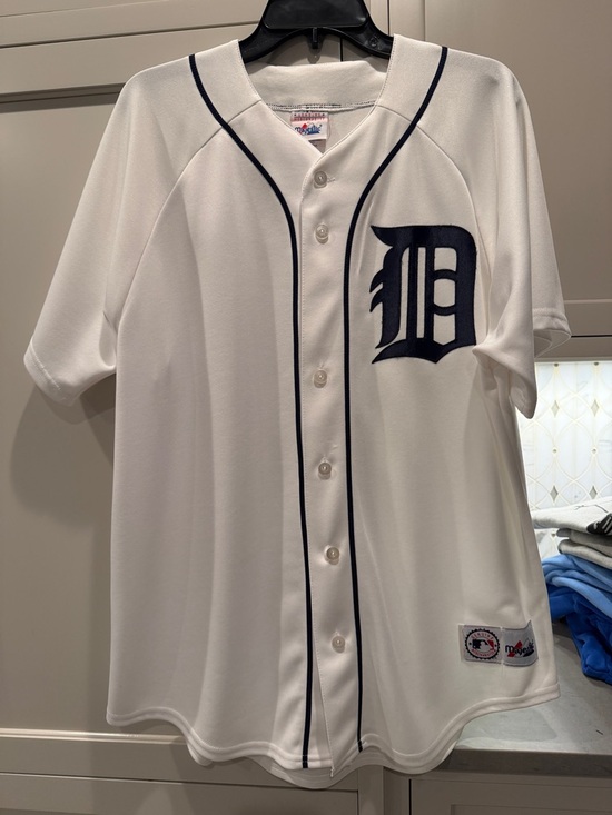 Majestic Other - Majestic White Detroit Tigers Baseball Jersey with Navy Detailing